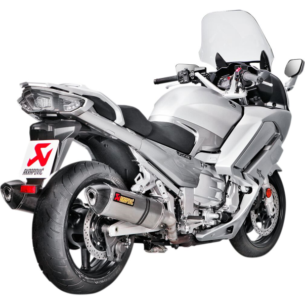Silencioso Slip-On Line  Akrapovic