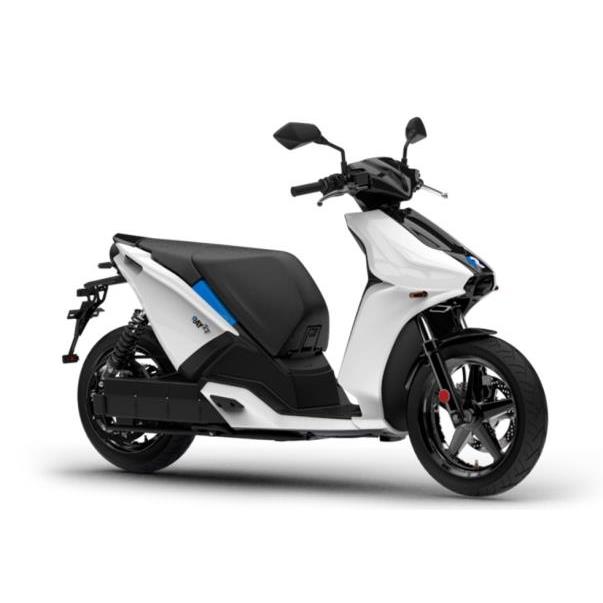RIEJU RAY CLASSIC WHITE 1.8kW (2026)